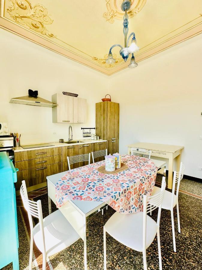 Hostdomus - Casa Ester Ноли Экстерьер фото